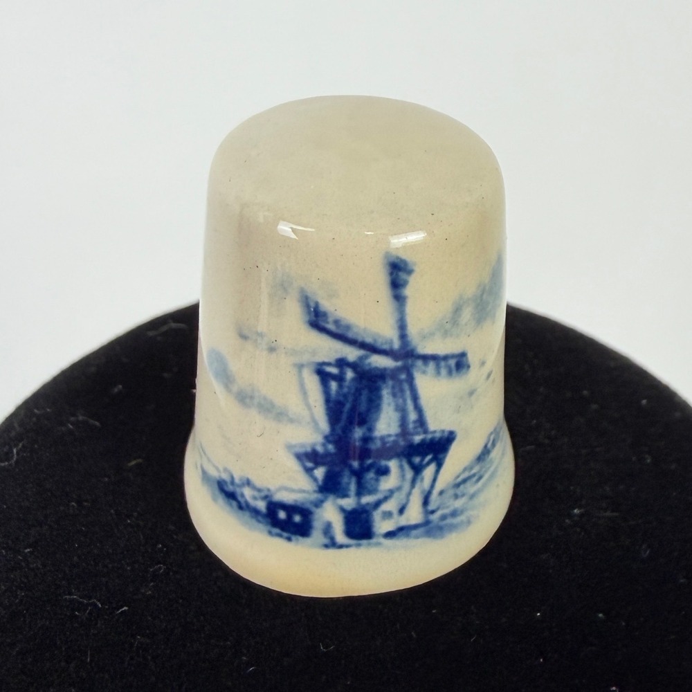 Delft Blue Windmill Ceramic Thimble Made in Holland Stellingmolen Collectible